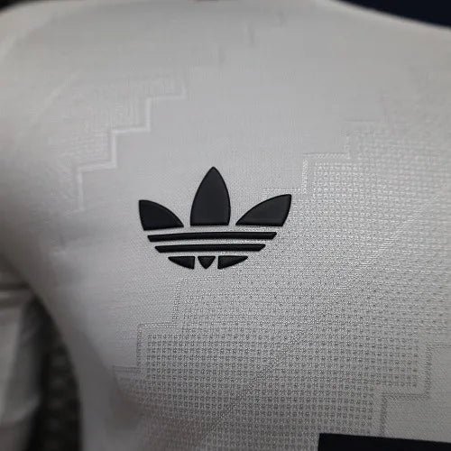 FC Bayern Away Full sleeves 2026/27 - Player version (Authentic) - Image 5